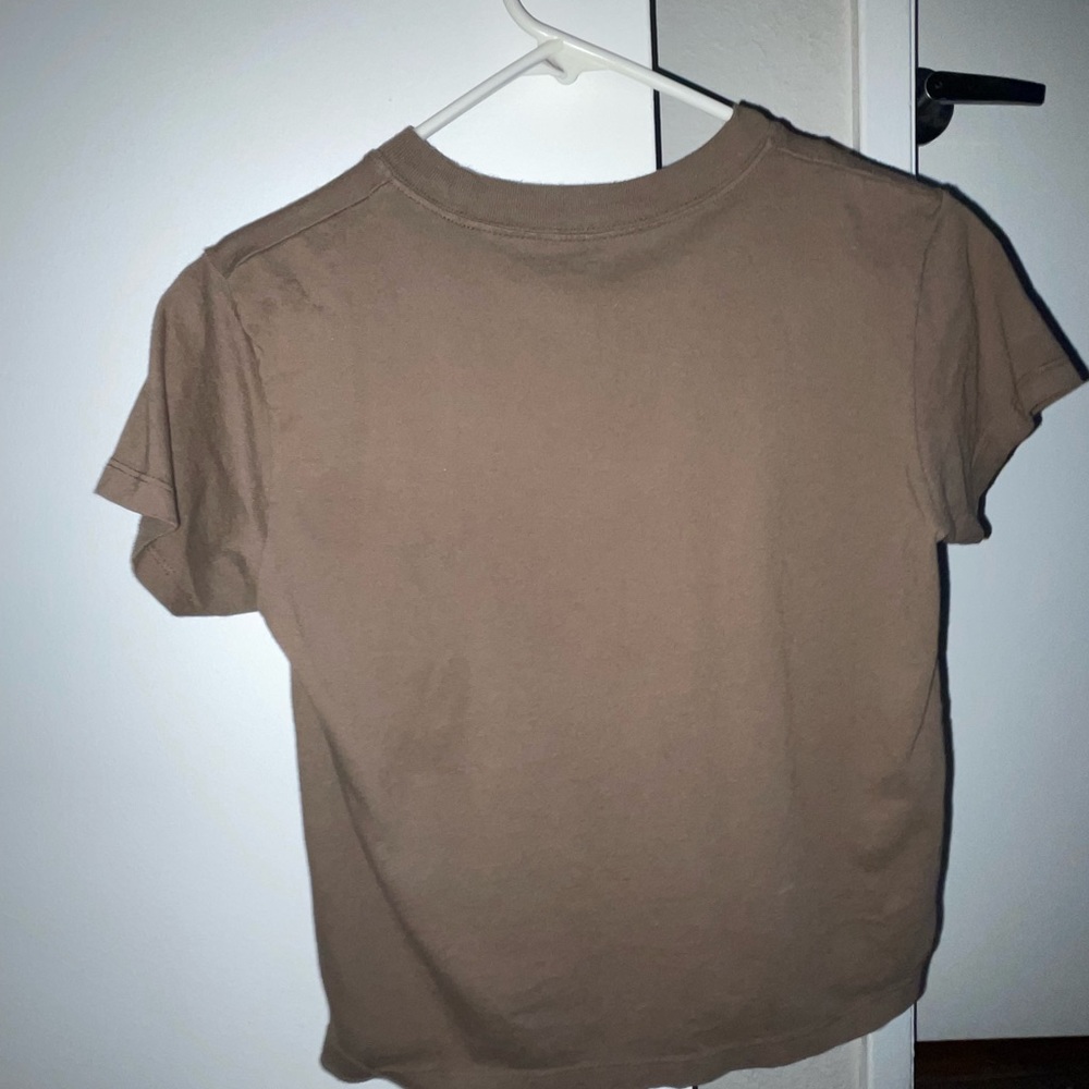 tee - Picture 2 of 2